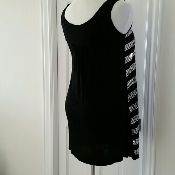 Stunning sequined silver and black top / dress. - Picture 5 of 6